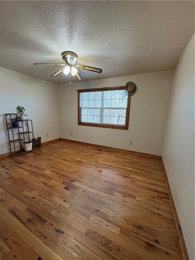 property viewer photo 26