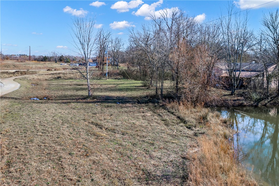 main property photo 15