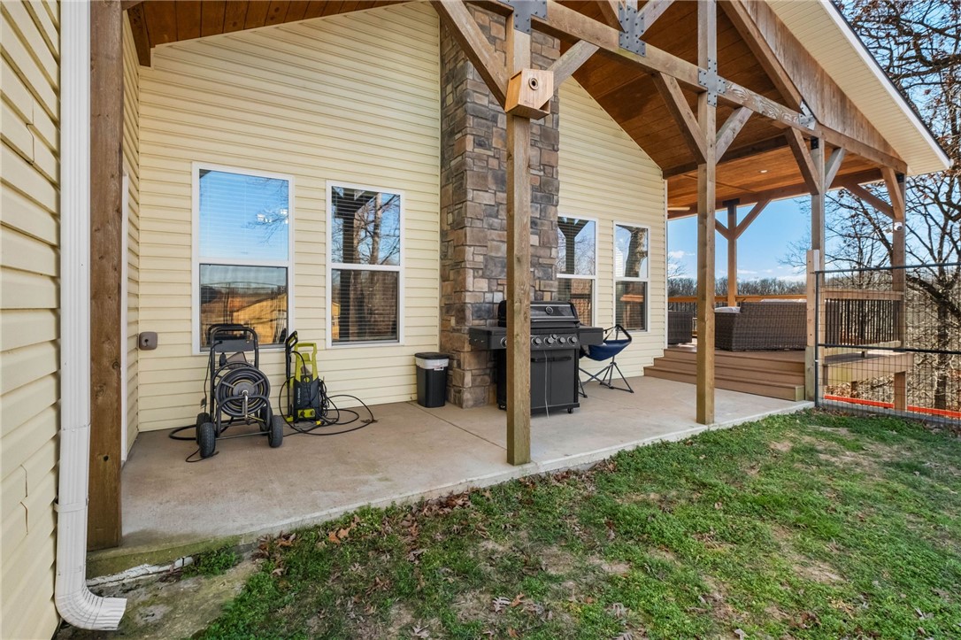 main property photo 32