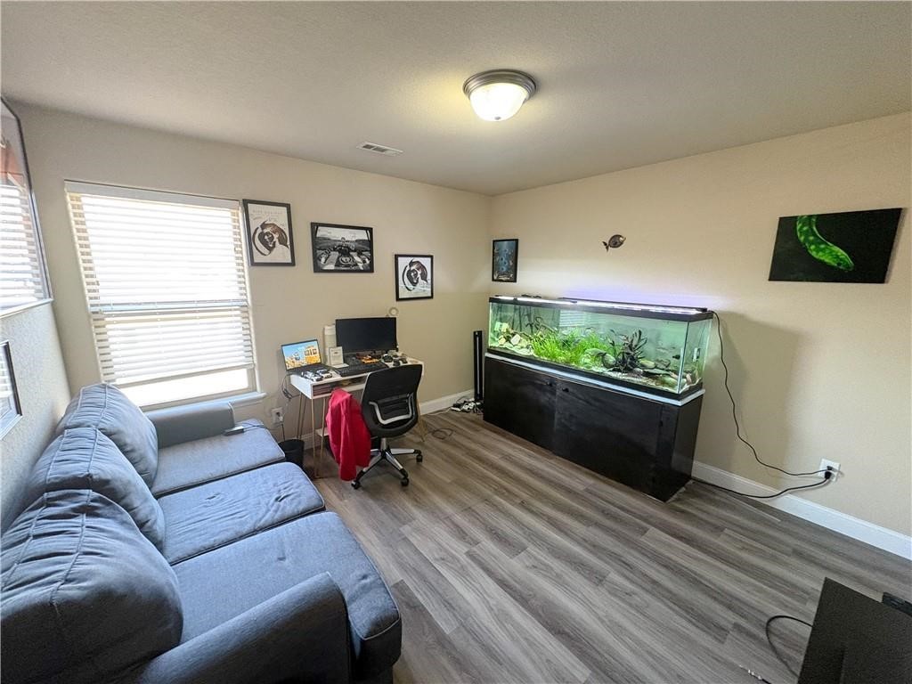 property viewer photo 10