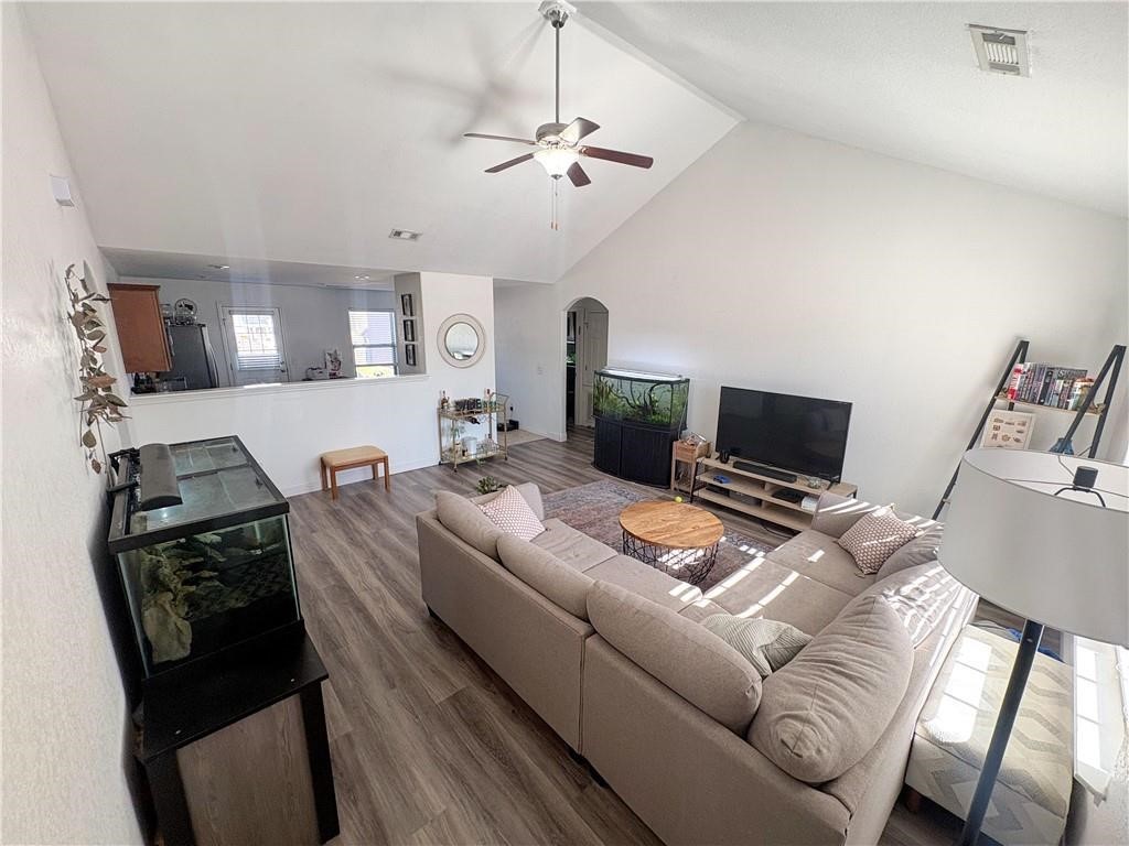 property viewer photo 4