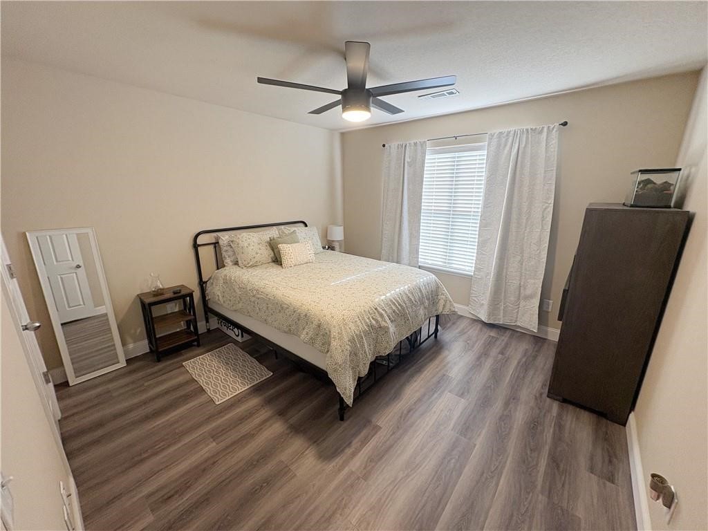 property viewer photo 9