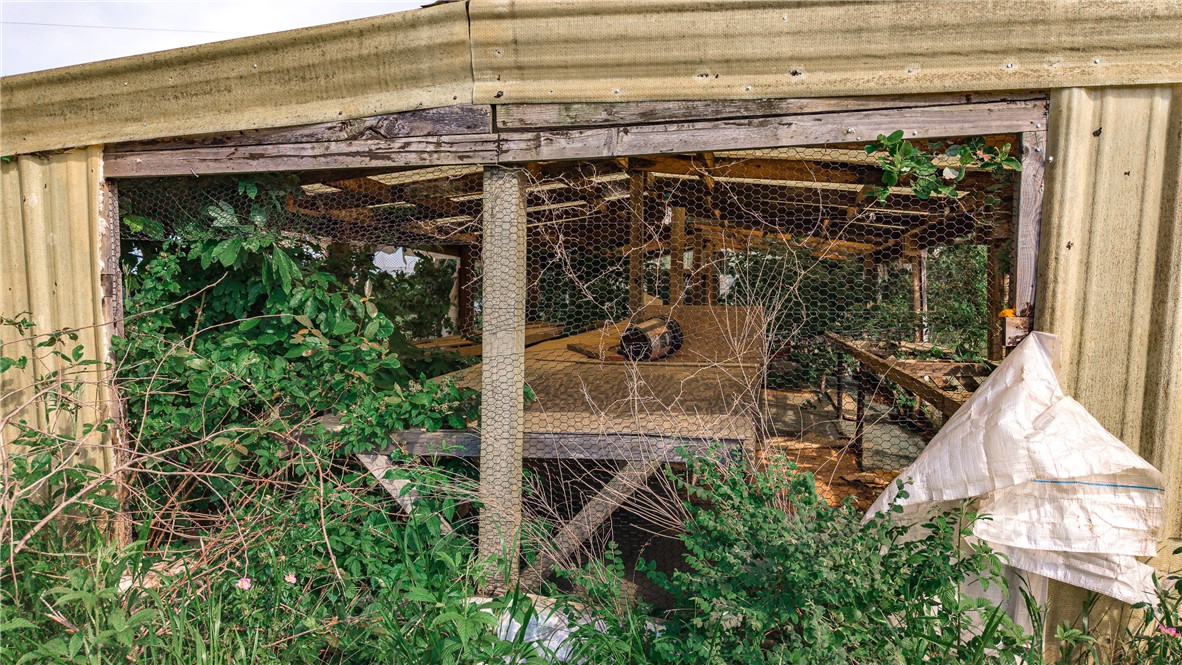 main property photo 44