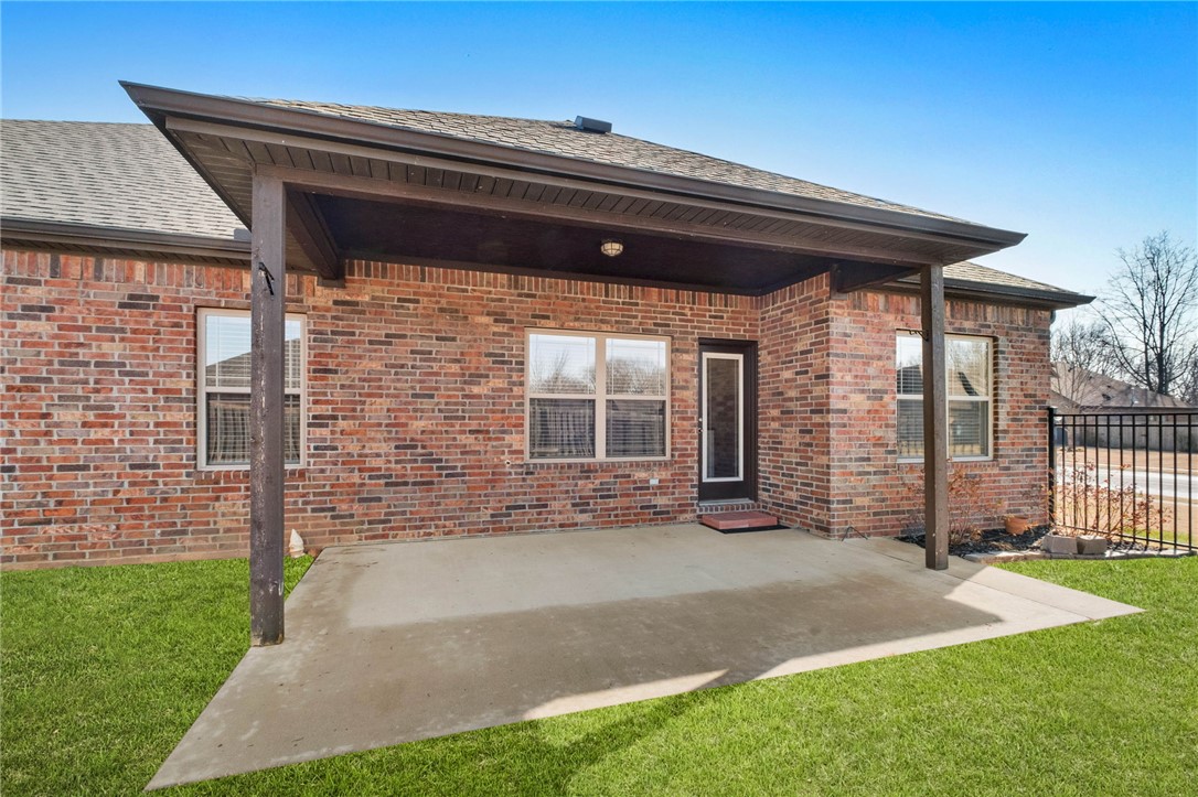 main property photo 27