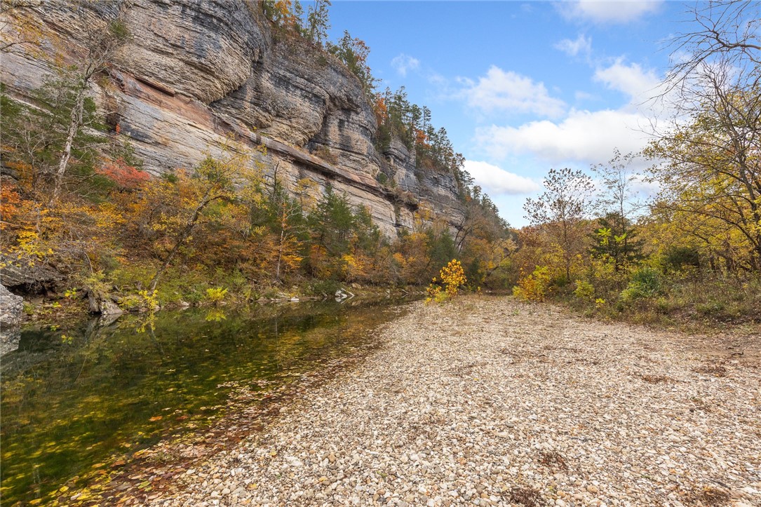 property viewer photo 25