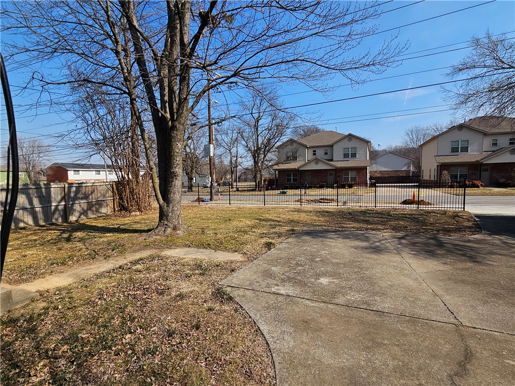 main property photo 8