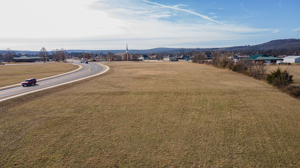 main property photo 18