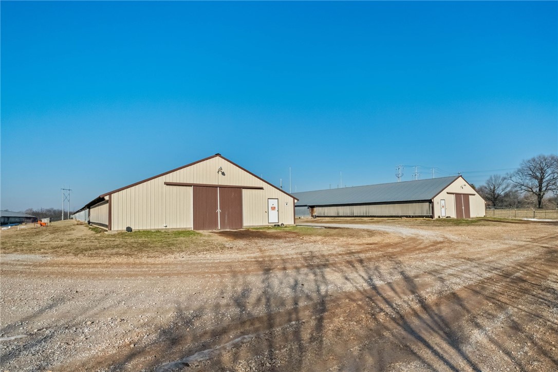 main property photo 36