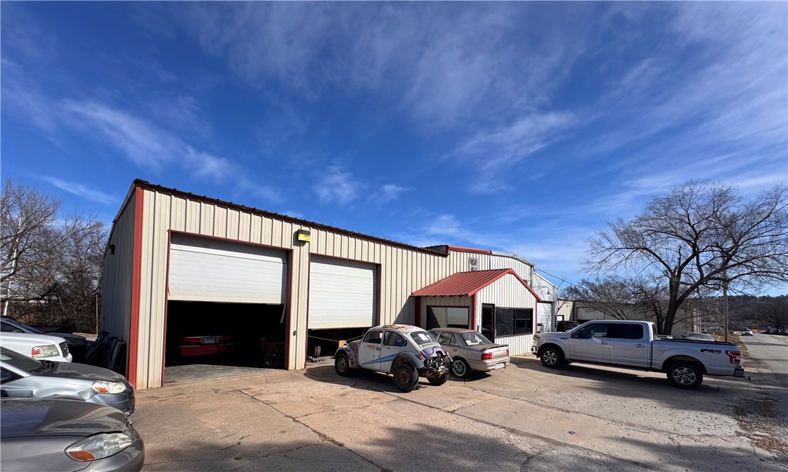 main property photo 4