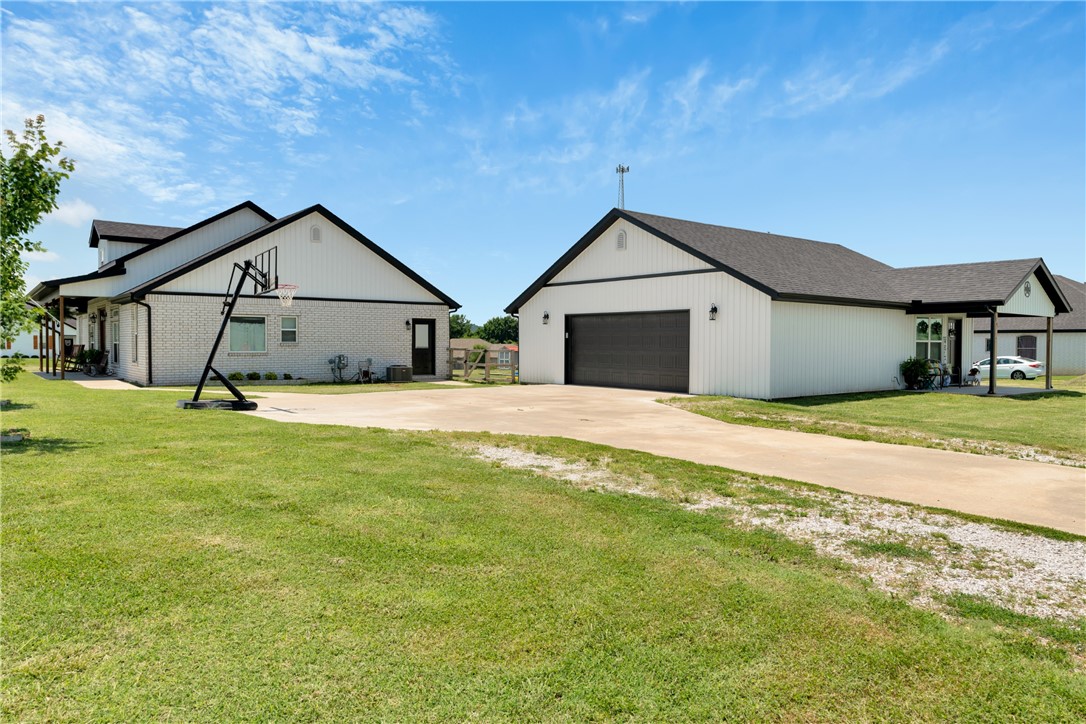 main property photo 20