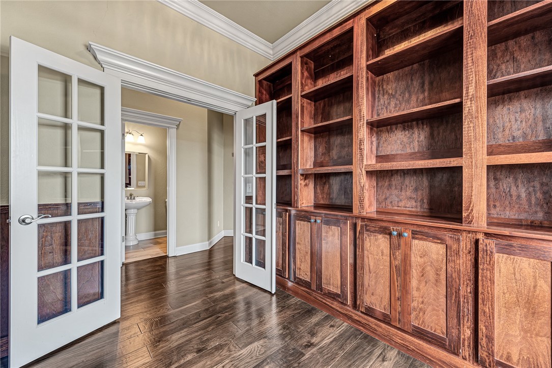 main property photo 22