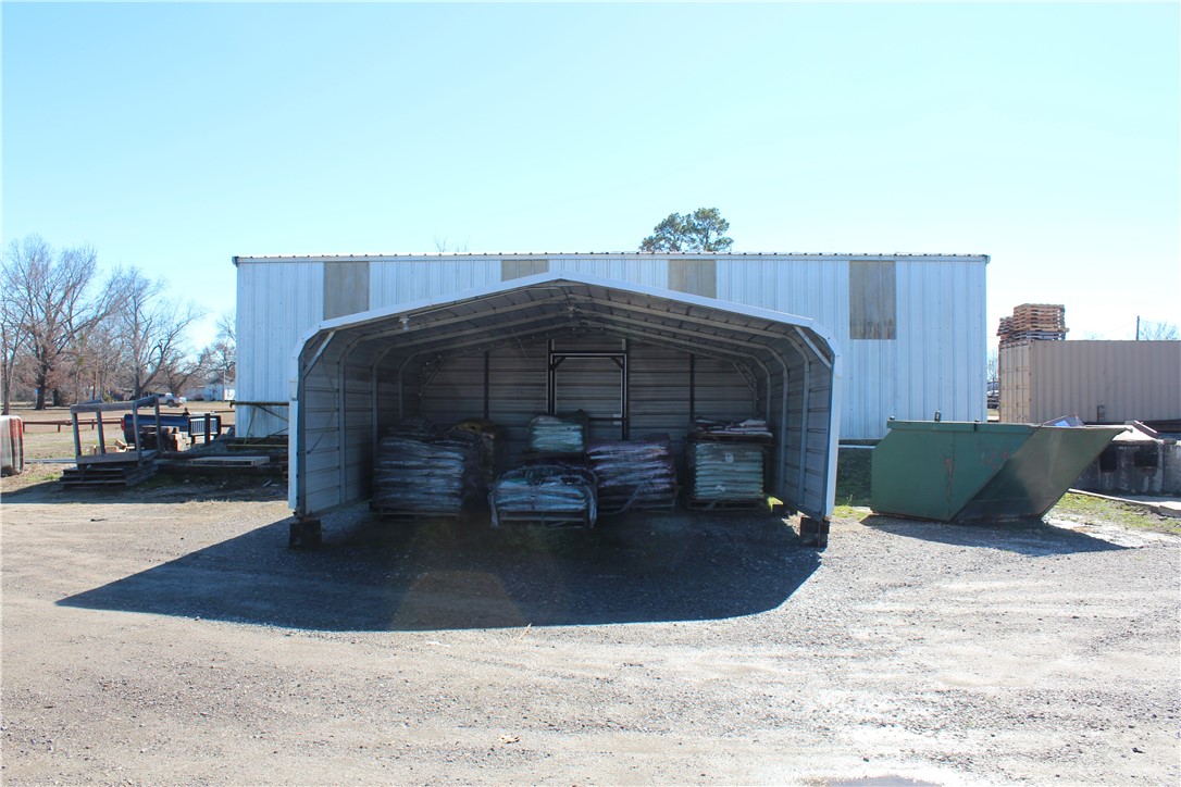 main property photo 17