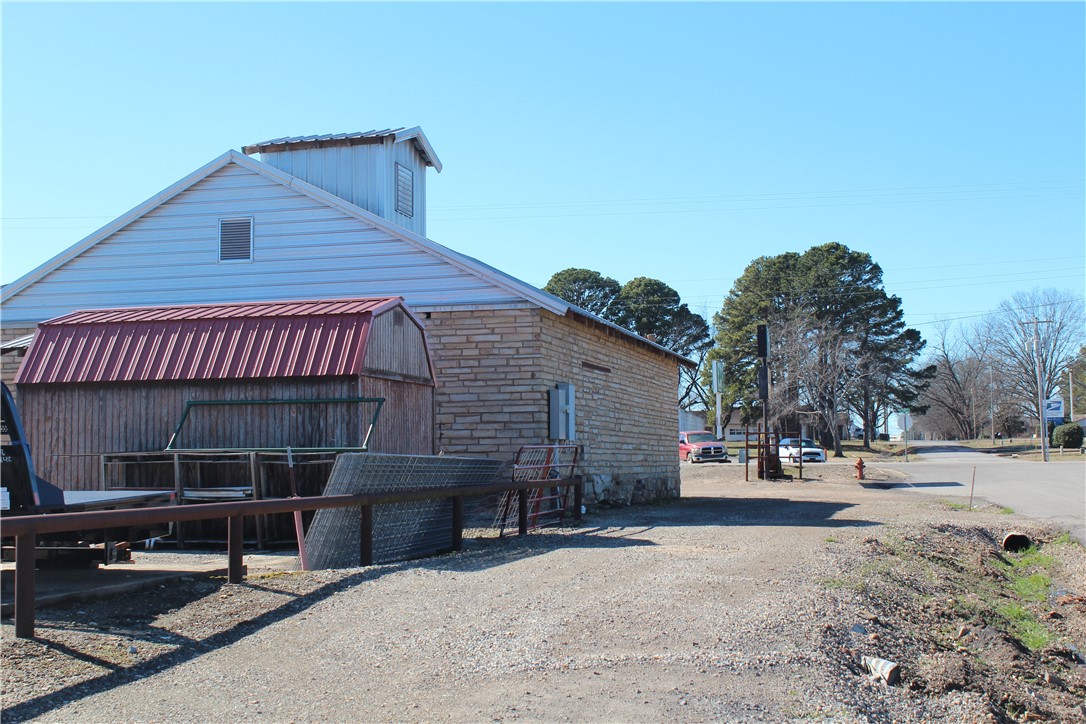 main property photo 20