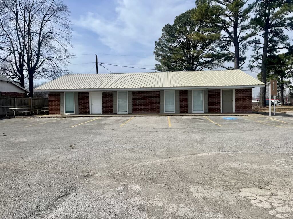 main property photo 12