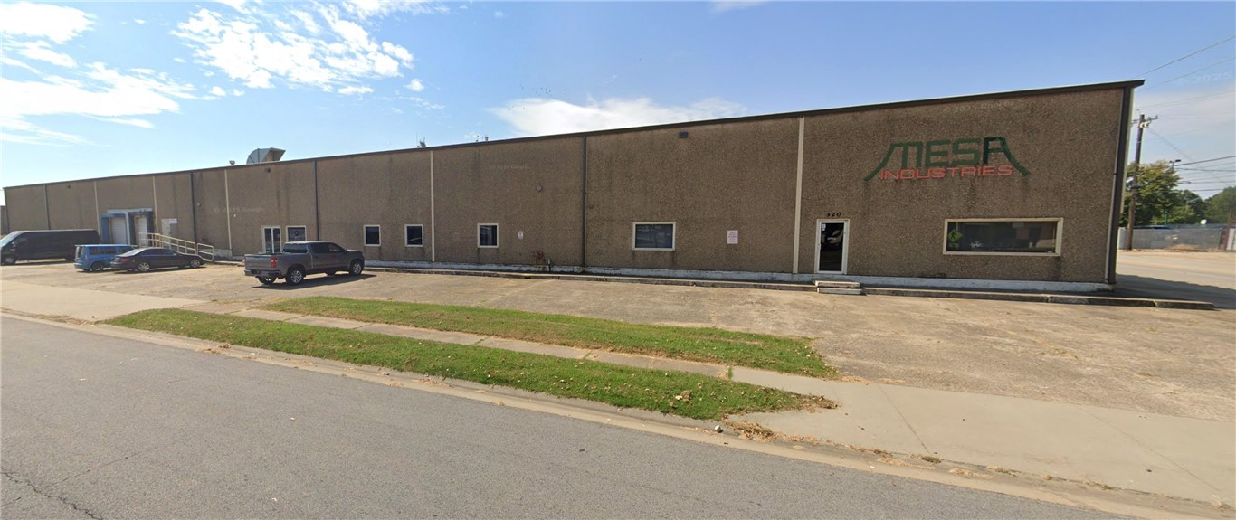 main property photo 11