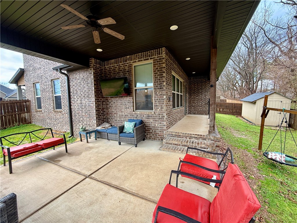 main property photo 37