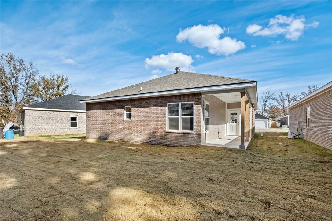 main property photo 30