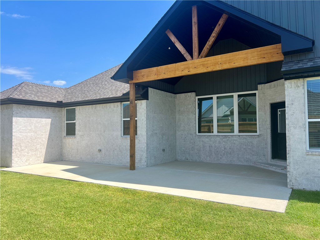 main property photo 5
