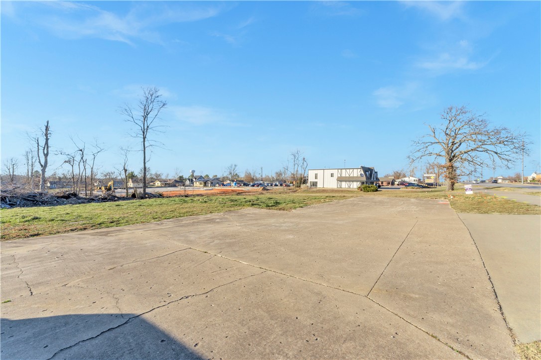 main property photo 15