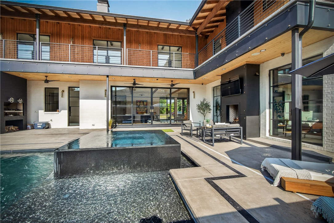 main property photo 51