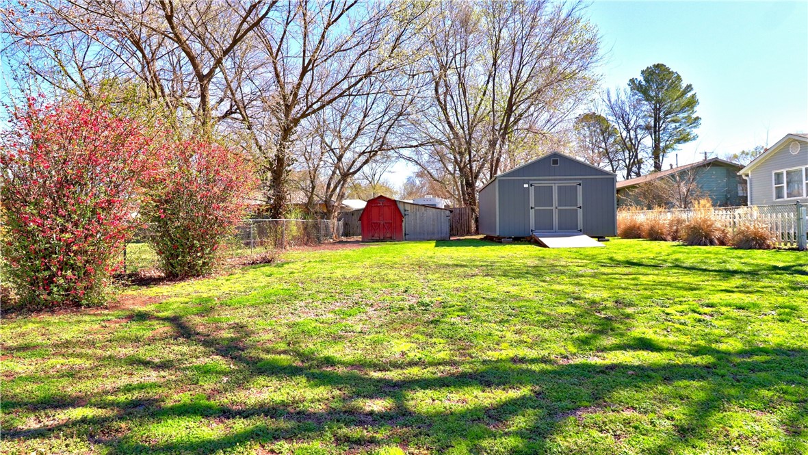 main property photo 50