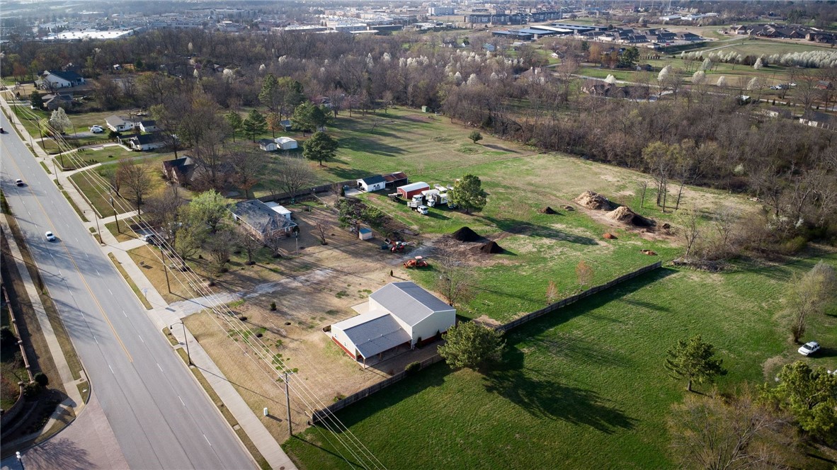 main property photo 18