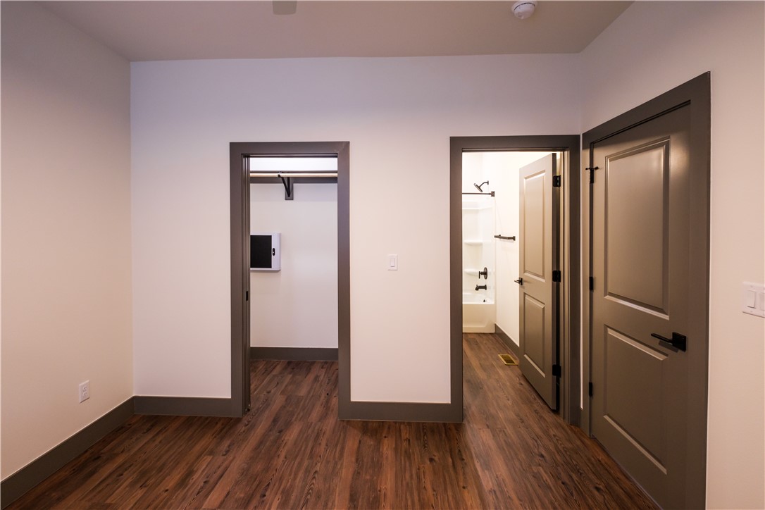 property viewer photo 10