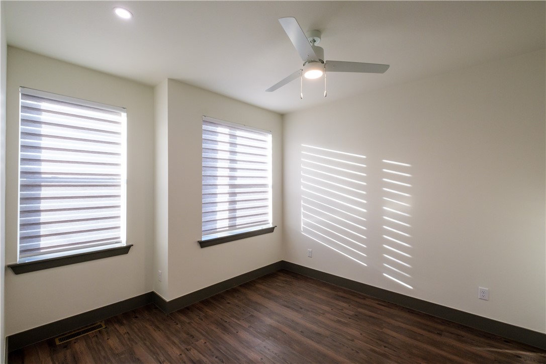 property viewer photo 12