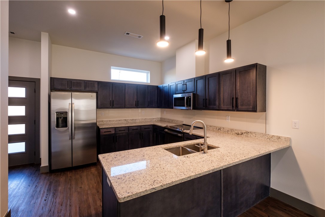 property viewer photo 7