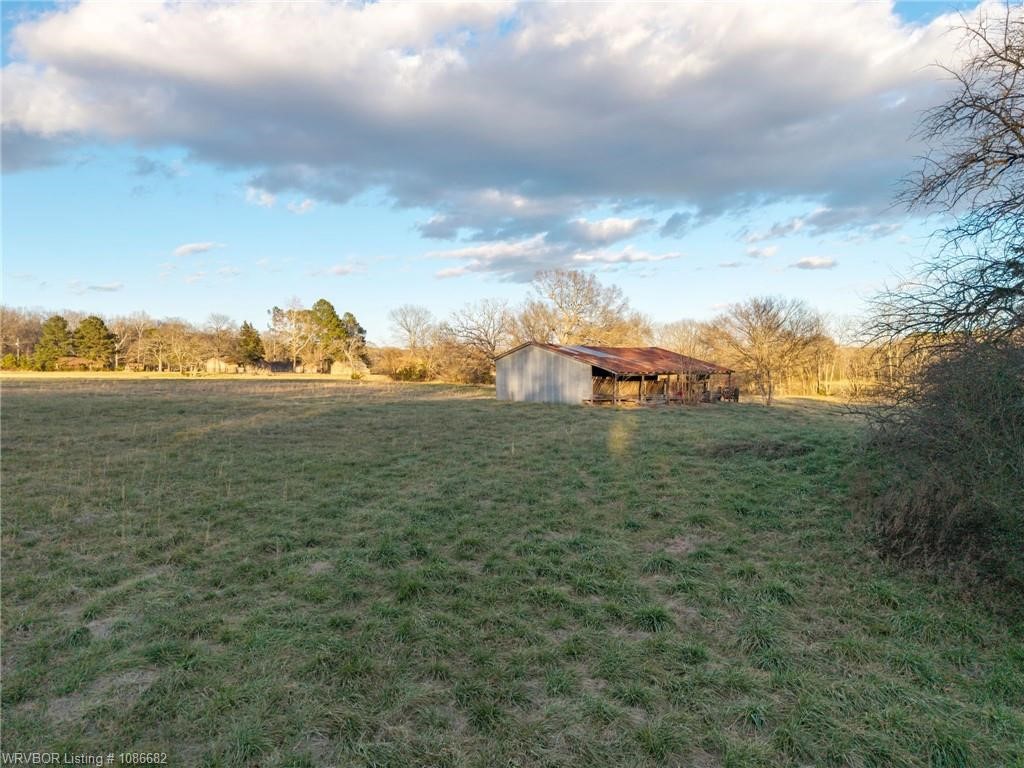 main property photo 11