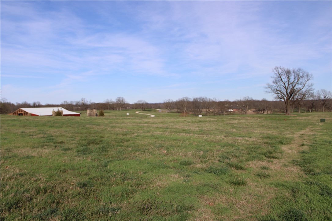 main property photo 9