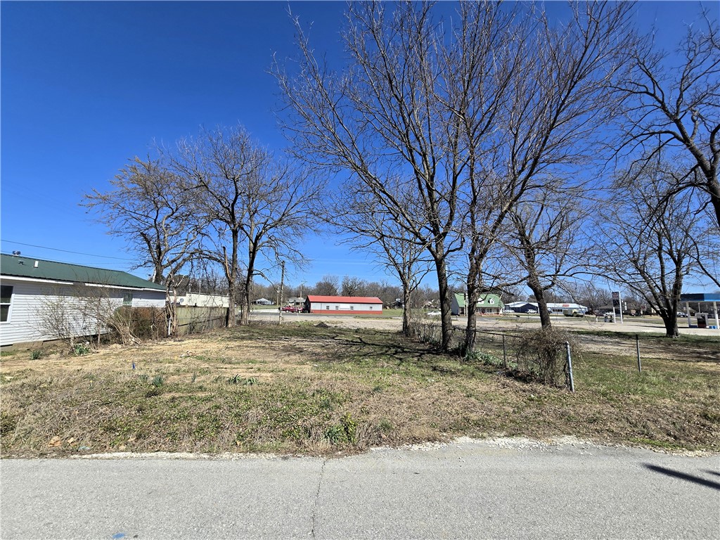 main property photo 6