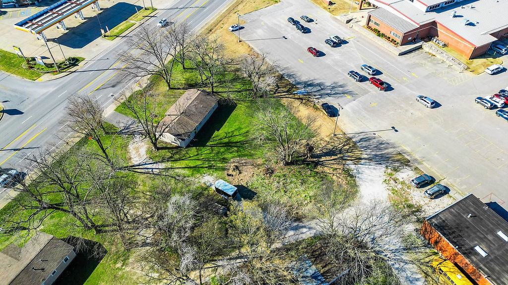 main property photo 8
