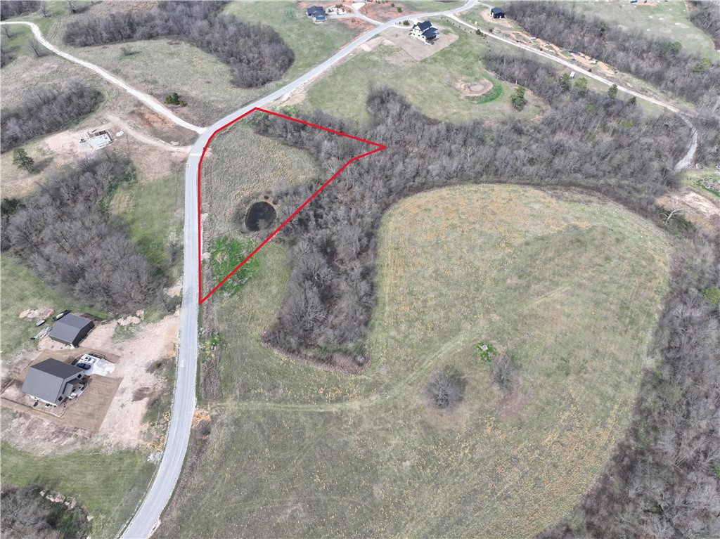 main property photo 11