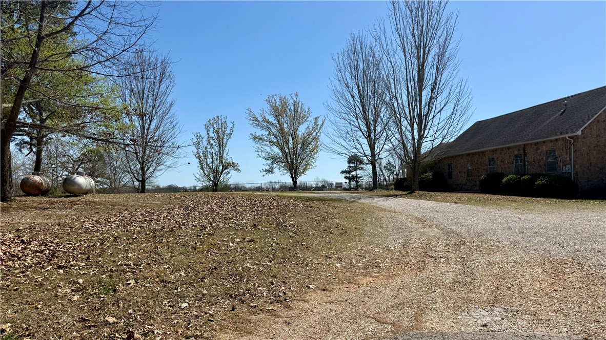 main property photo 20
