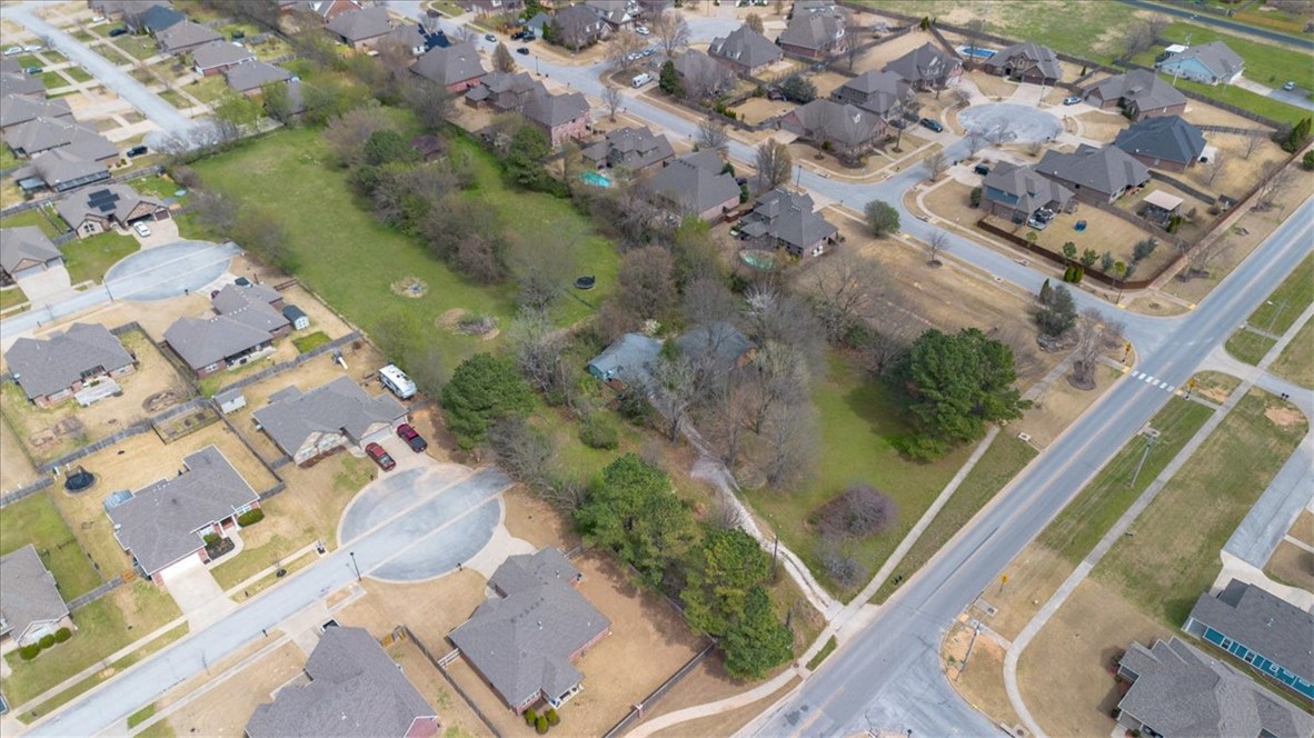 main property photo 7