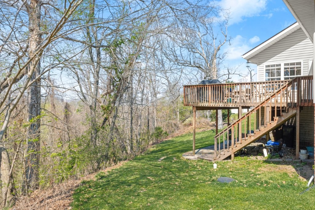 main property photo 28