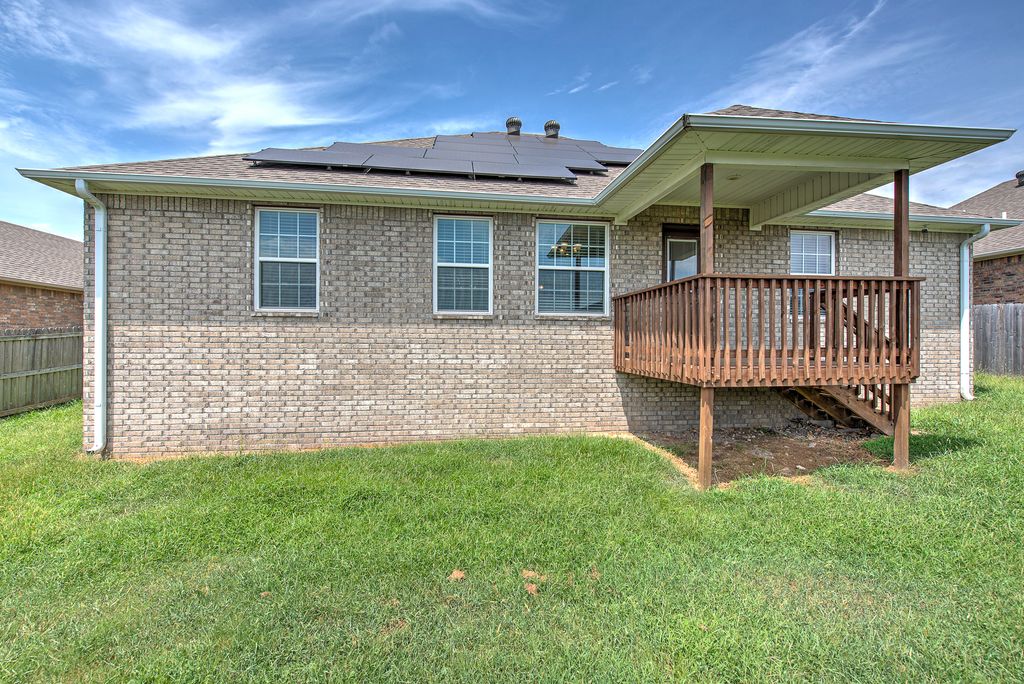 main property photo 30