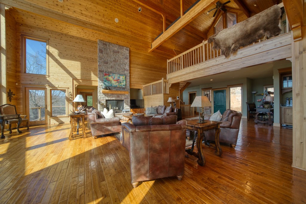 main property photo 18