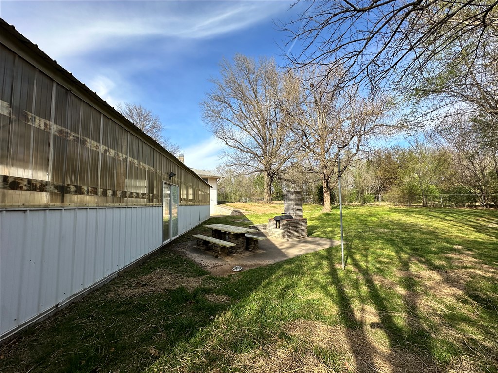 main property photo 18