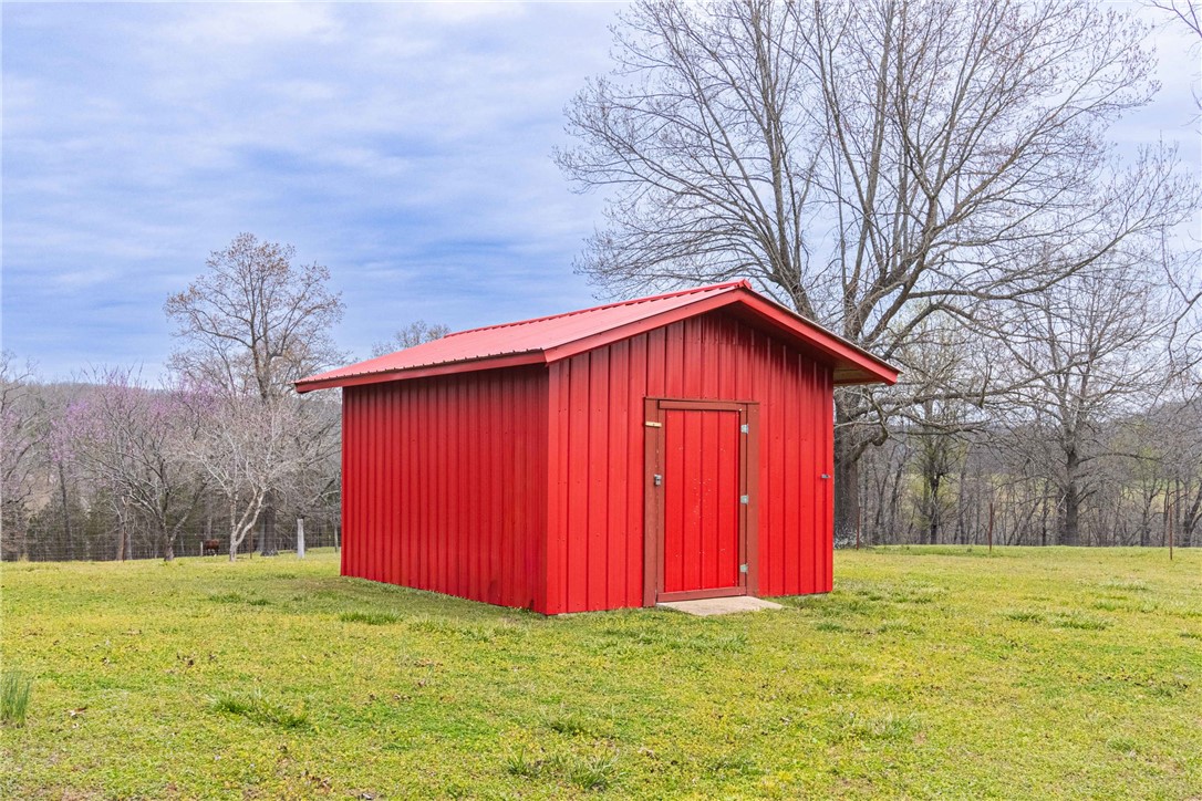 main property photo 32