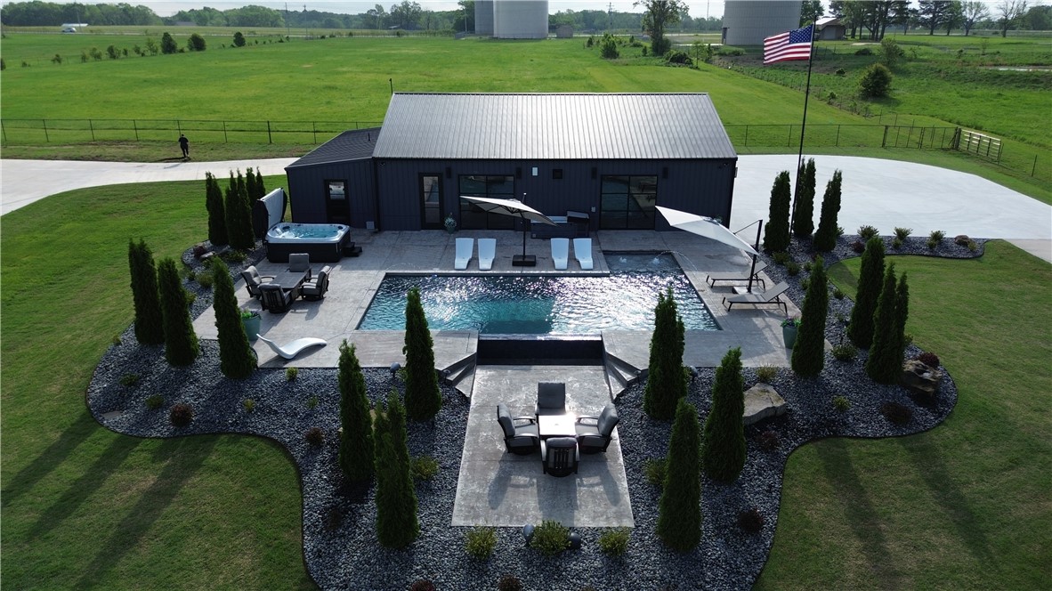main property photo 3