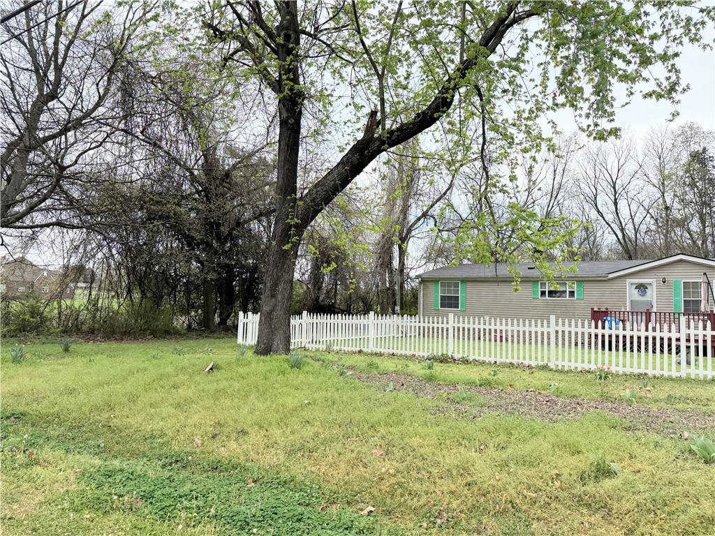 main property photo 23