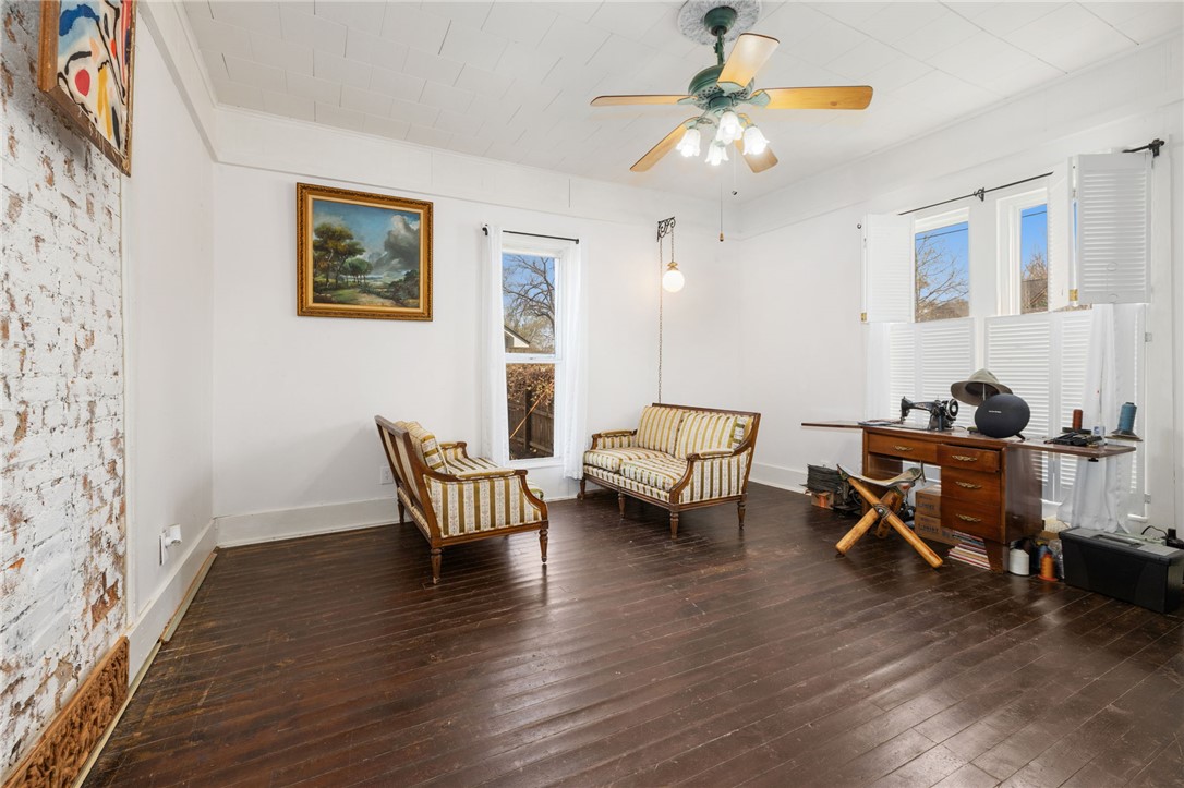 main property photo 15