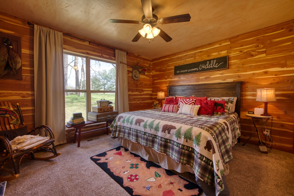 main property photo 32