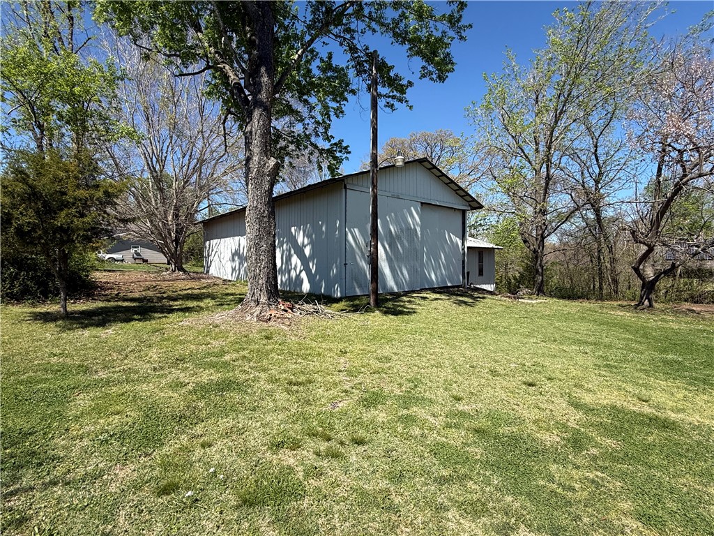 main property photo 20