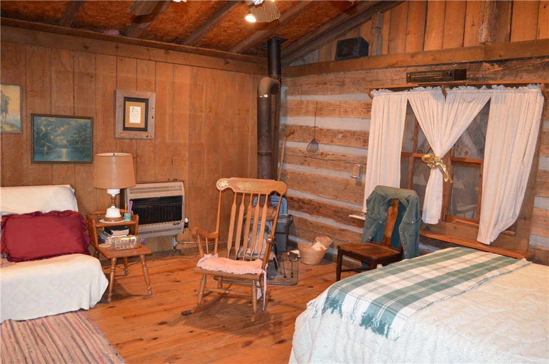 main property photo 6
