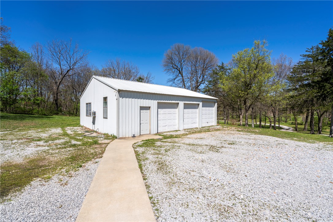 main property photo 34