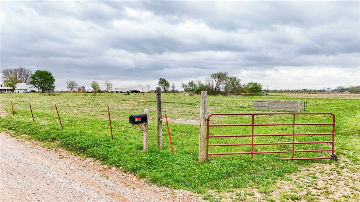 main property photo 8