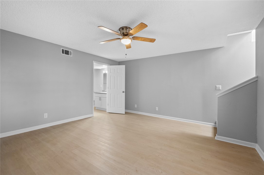 property viewer photo 12